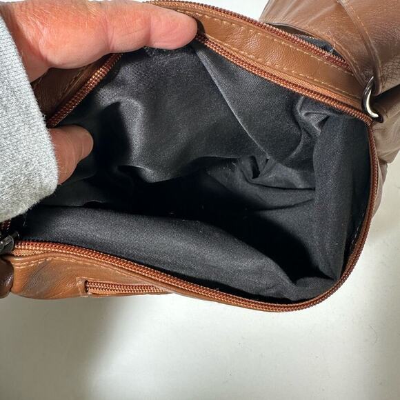 Volganik Rock Brown Leather Shoulder Bag with Slouchy Design - Picture 6 of 6